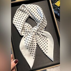Polka Dot Scarf G27